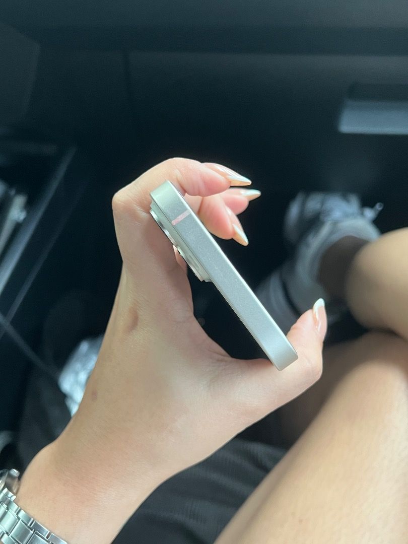Iphone 14 128gb (Category: iPhone 14 Series) located in Manila. Submitted by jolee11 (Listing ID 1401060216, Image 2). Description: For Sale Iphone 14 128Gb Color White 85% Bat Health RFS. Spare Phone Loc. North Caloocan/QC Can do meet up .