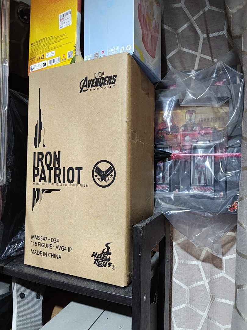 Iron Patriot hot toys (Category: Figurines & Statues) located in Paranaque City. Submitted by skye821 (Listing ID 1401057331, Image 1). Description: misb iron Patriot end game.