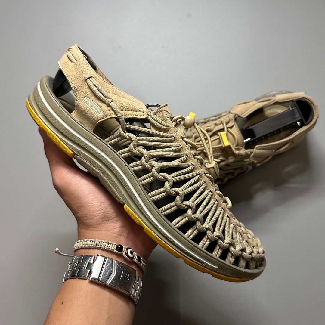 KEEN UNEEK SANDALS (Category: Flats & Sandals) located in Baguio. Submitted by macshop_items (Listing ID 1401163399, Image 2). Description: KEEN UNEEK SANDALS - Size 8us(25cm) - Excellent condition ₱ 1,980 + sf.