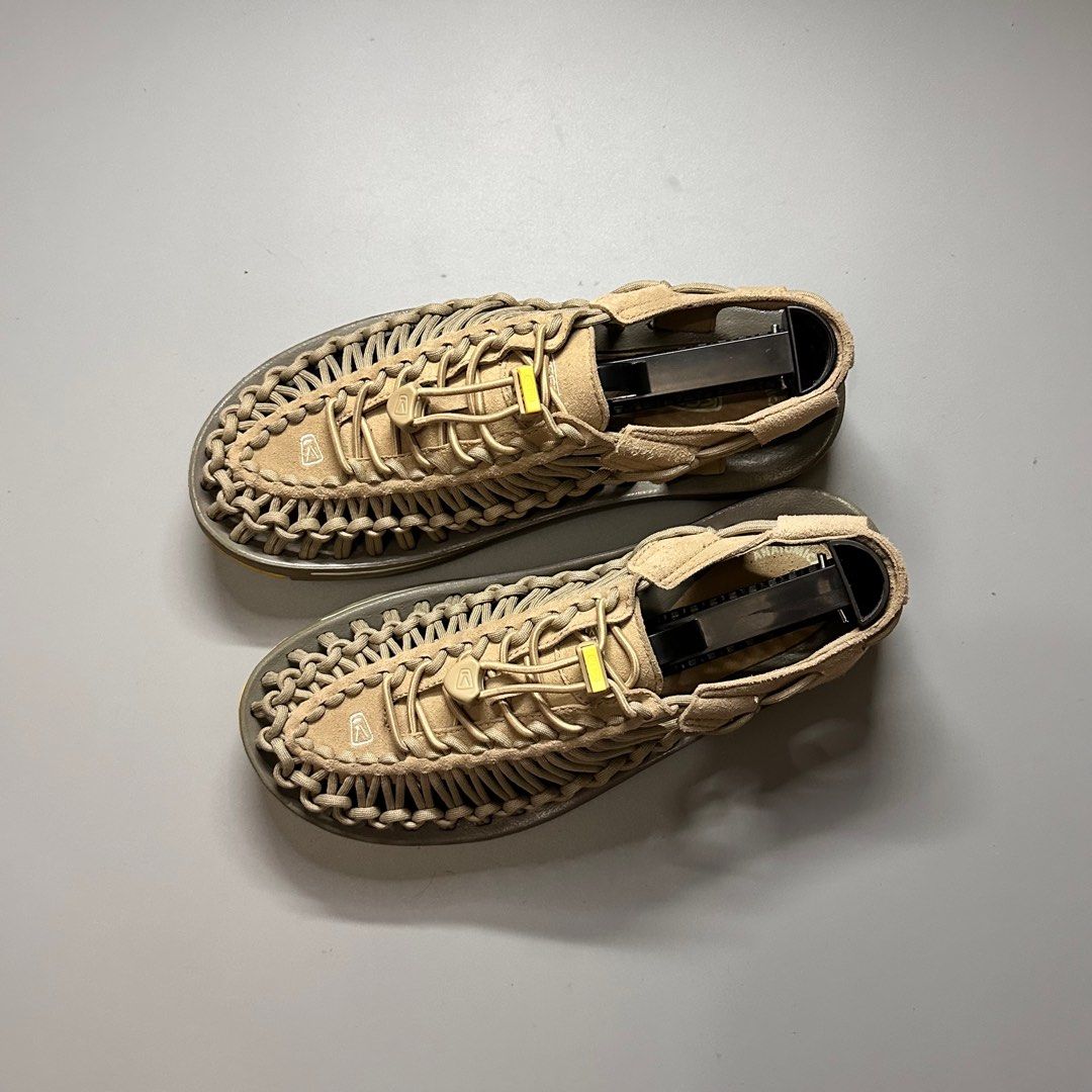 KEEN UNEEK SANDALS (Category: Flats & Sandals) located in Baguio. Submitted by macshop_items (Listing ID 1401163399, Image 3). Description: KEEN UNEEK SANDALS - Size 8us(25cm) - Excellent condition ₱ 1,980 + sf.