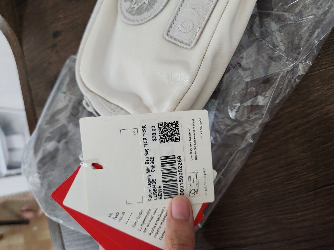 Team Canada Future Legacy Everywhere Mini Belt Bag - Lululemon (Category: Cross-body Bags) located in Bulacan. Submitted by kaezelle (Listing ID 1401123404, Image 3). Description: Color: Soft Ivory 🩶 Brand new with tags 🇨🇦 Team Canada Edition 🎒 Compact & cute mini belt bag — perfect for everyday use or travel 💯 Authentic Lululemon 📍 Meet-up: Sta. Maria, Bulacan 🚚 Lalamove/jnt available – buyer shoulders shipping 💬 Message me if interested