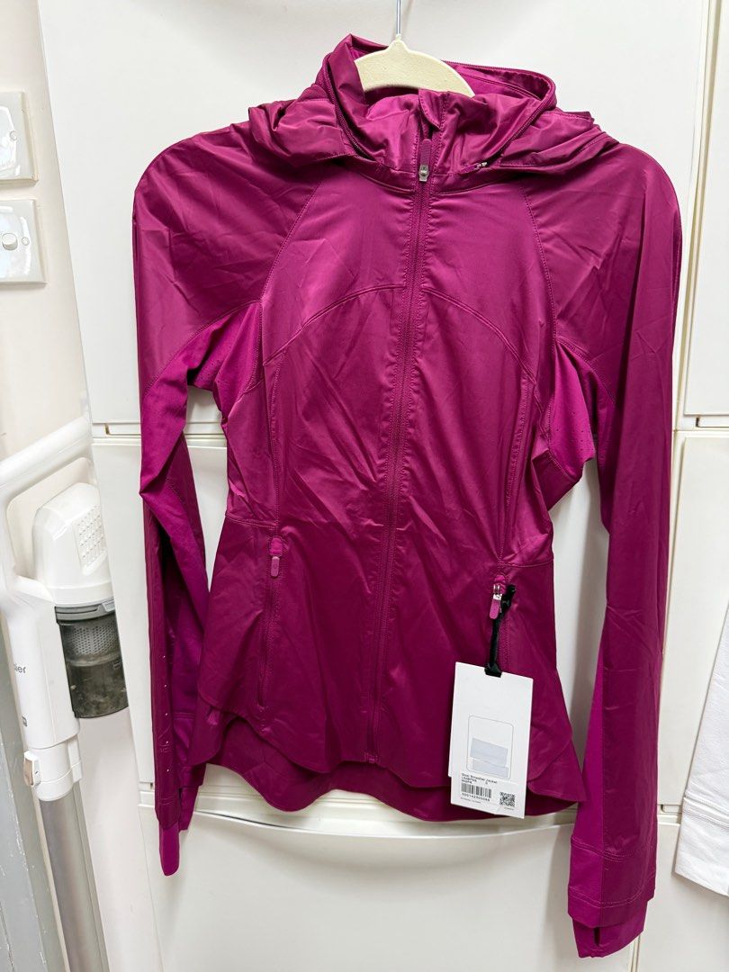 Lululemon Goal Smasher Jacket Size 0, 女裝, 運動服裝- Carousell