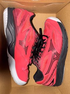 Mizuno badminton shoes For Sale Sports Equipment Carousell