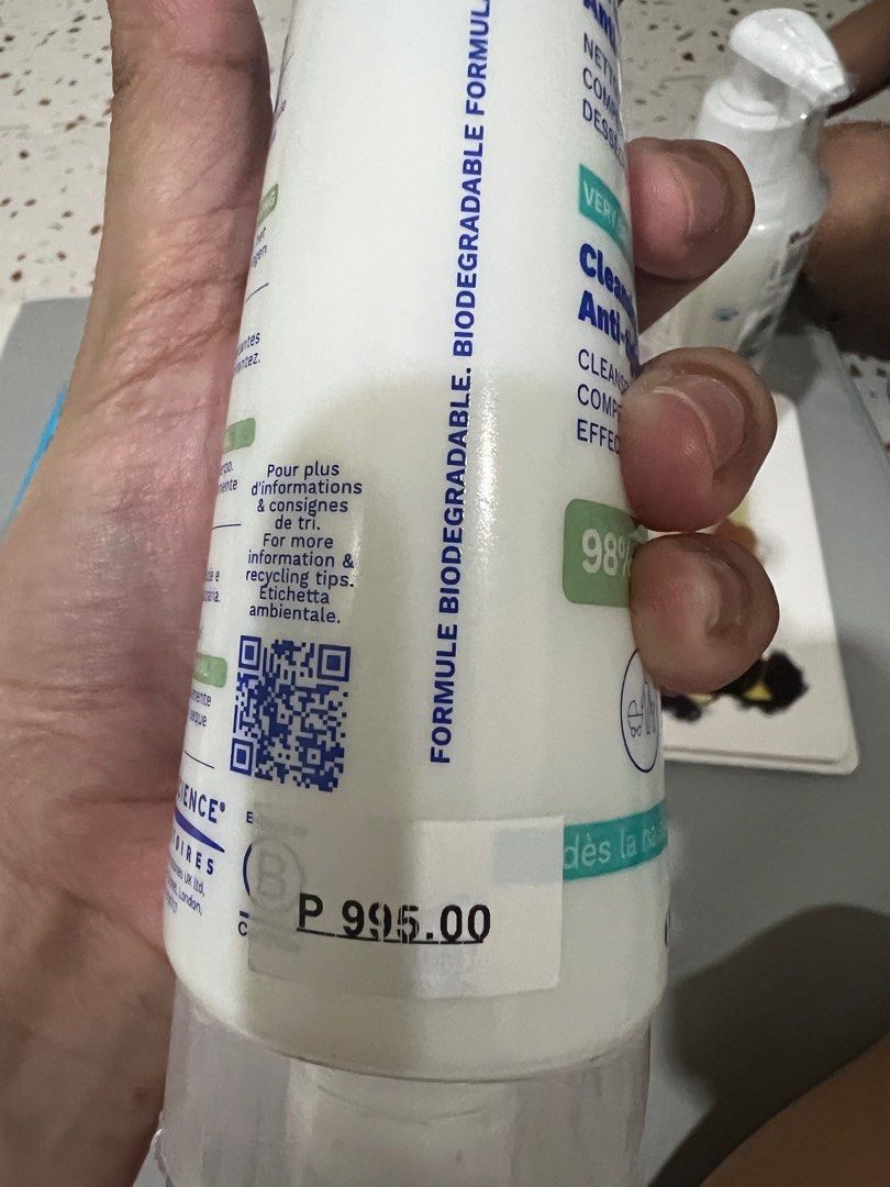 Mustela Stelatopia Cleansing Gel 200ml (Category: Baby Toiletries & Grooming) located in Cebu City. Submitted by clothes_and_queens (Listing ID 1401106247, Image 3). Description: Brand new/ never opened/ never used Exp date: March 2027 RFS: Baby’s derma suggested another soap/cleanser that suits better for his skin type so Im selling my extra stock Can negotiate for price.