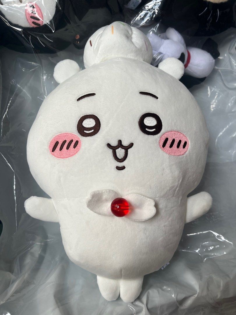 日版全新冒險樂園Namco Chiikawa 小可愛&小八八字貓&兔哥chii hachiware usagi軟綿綿麻糬生日忌廉蛋糕景品系列30cm大毛公仔景品擺設玩具掛飾鎖匙扣,  興趣及遊戲, 玩具& 遊戲類-