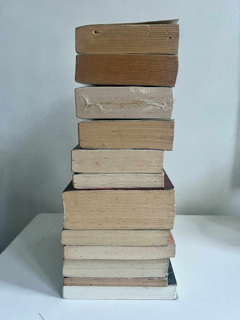 Neil Gaiman Book Collection (Category: Storybooks) located in Paranaque City. Submitted by ofbooksandstuff (Listing ID 1401023753, Image 3). Description: Sold as set.