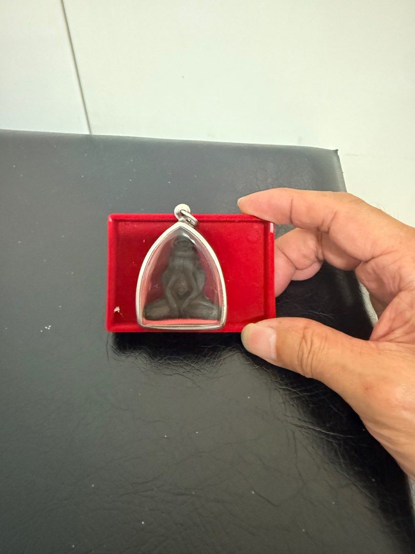 Pitda (Category: Religious Items) located in Singapore. Submitted by phil_ (Listing ID 1401055095, Image 3). Description: No info.