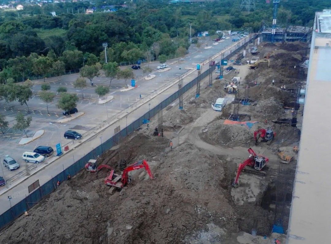 Ready Mix Concrete By SUNMIX (Category: Construction & Building Materials) located in Quezon City. Submitted by dadadeyn (Listing ID 1401123484, Image 3). Description: Welcome to Sun and Earth Corporation (SUNMIX) — Your Trusted Ready-Mix Concrete Supplier! At SUNMIX, we are committed to delivering high-quality ready-mix concrete tailored to meet the demands of residential, commercial, and industrial construction projects. With a strong focus on 