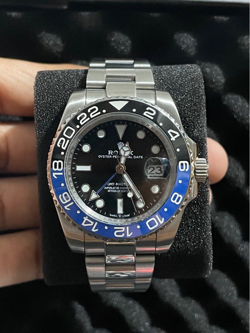 Rolex GMT-Master II “Batman” (Category: Luxury Watches) located in Mandaluyong City. Submitted by nathanielpudz (Listing ID 1400985727, Image 1). Description: GMT-Master II “Batman” (still available!!) -40mm case -904L Stainless -Blue & Black Rotating Ceramic Bezel -Oyster bracelet -Sapphire crystal glass -Automatic movement -Luminous.