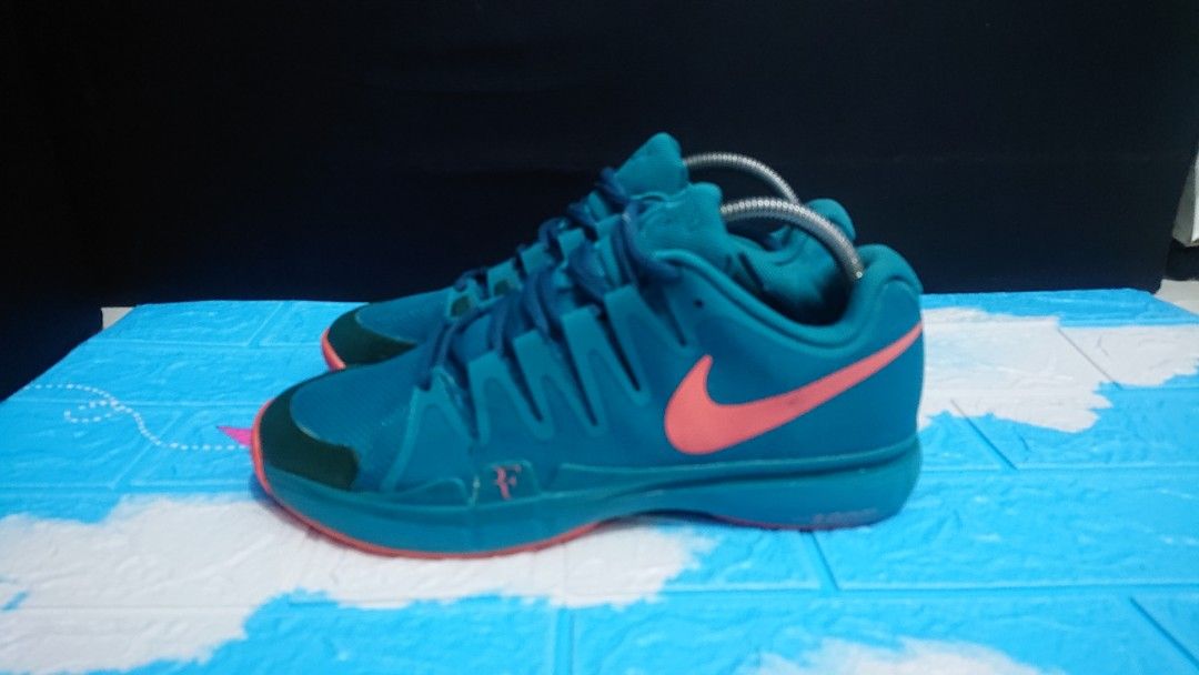 Sepatu Tennis Nike Vapor Tour Legend Limited Edition 2015