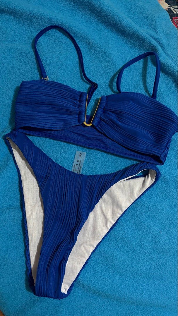 Shein Blue Bikini Set (Category: Bikinis & Swimsuits) located in Quezon City. Submitted by mikaaaaachu (Listing ID 1401063475, Image 2). Description: Worn when fitting only Brand new.
