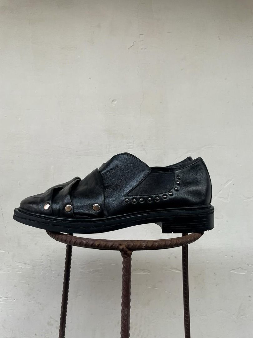 Showcasing works from the shop, accepting commissions (Category: Dress Shoes) located in Cagayan de Oro. Submitted by takehighground (Listing ID 1401138923, Image 1). Description: if you want custom and unique designs for your footwear, dm me for commissions. .