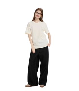 (Category: ) located in . Submitted by clearingwardrobetime (Listing ID 1401097200, Image 1). Description: .