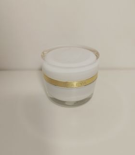 （分類：）位於 。 由 sunflowers012 提交（商品編號 1401097590，圖片 1）。簡介： 。