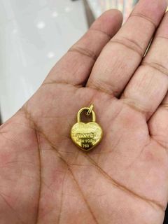 （分類：）位於 。 由 ennajong 提交（商品編號 1401022862，圖片 1）。簡介： 。
