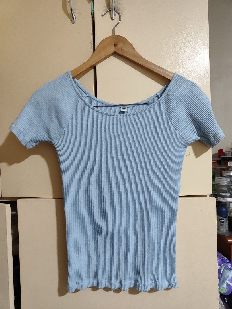 Uniqlo Ribbed Top - Sky Blue (S-M) (Category: Shirts) located in Cebu City. Submitted by mabarquez (Listing ID 1401113629, Image 1). Description: - Uniqlo ribbed top - Sky blue color - Size S - Scoop neckline - Short sleeves - Made in Vietnam - Ribbed texture - Slight wave hem - Solid color add sf74 via J&T mop: Gcash.