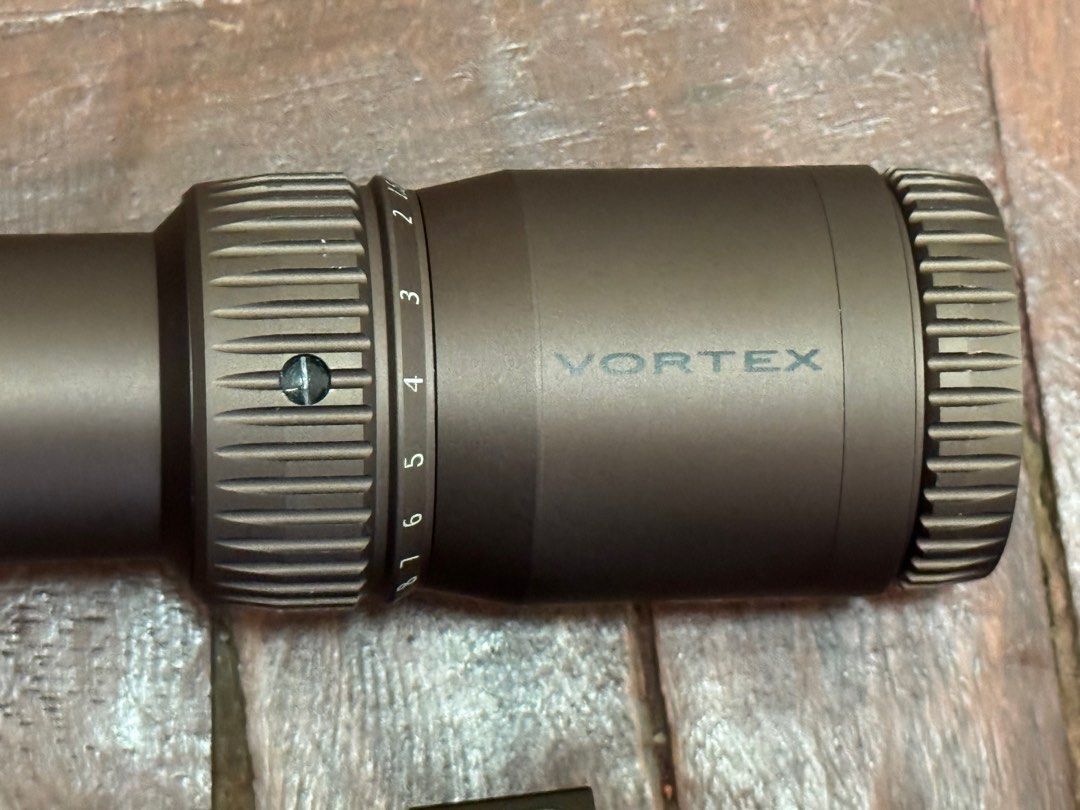 Votex Razor HD 1-10x, Hobbies & Toys, Toys & Games on Carousell