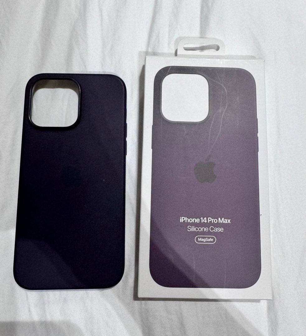 APPLE SILICONE CASE IPHONE 14 PRO MAX (Category: Cases & Sleeves) located in Makati City. Submitted by csastorefinds (Listing ID 1396212913, Image 2). Description: Iphone 14 pro max Silicone case with Magsafe ELDERBERRY in color.