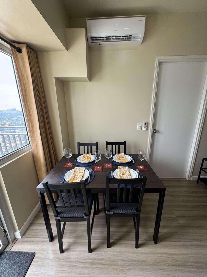 Avida Makati SouthPoint 1-Bedroom (Category: Apartments & Condos) located in Muntinlupa City. Submitted by metrosouthbroker (Listing ID 1303431710, Image 3). Description: FOR RENT 1-bedroom unit with Balcony Fully furnished unit Unit size - 38 sqm Minimum 1-year lease term Please PM for inquiries. Viewing by appointment only..