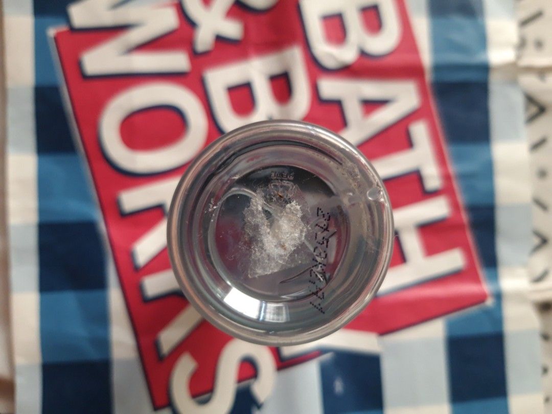 BATH AND BODY Travel size Gingham perfume (Category: Fragrance & Deodorants) located in Lipa City. Submitted by declotter.ph (Listing ID 1396233760, Image 3). Description: Travel size perfume shipping thru j&t sf fee 50 php.