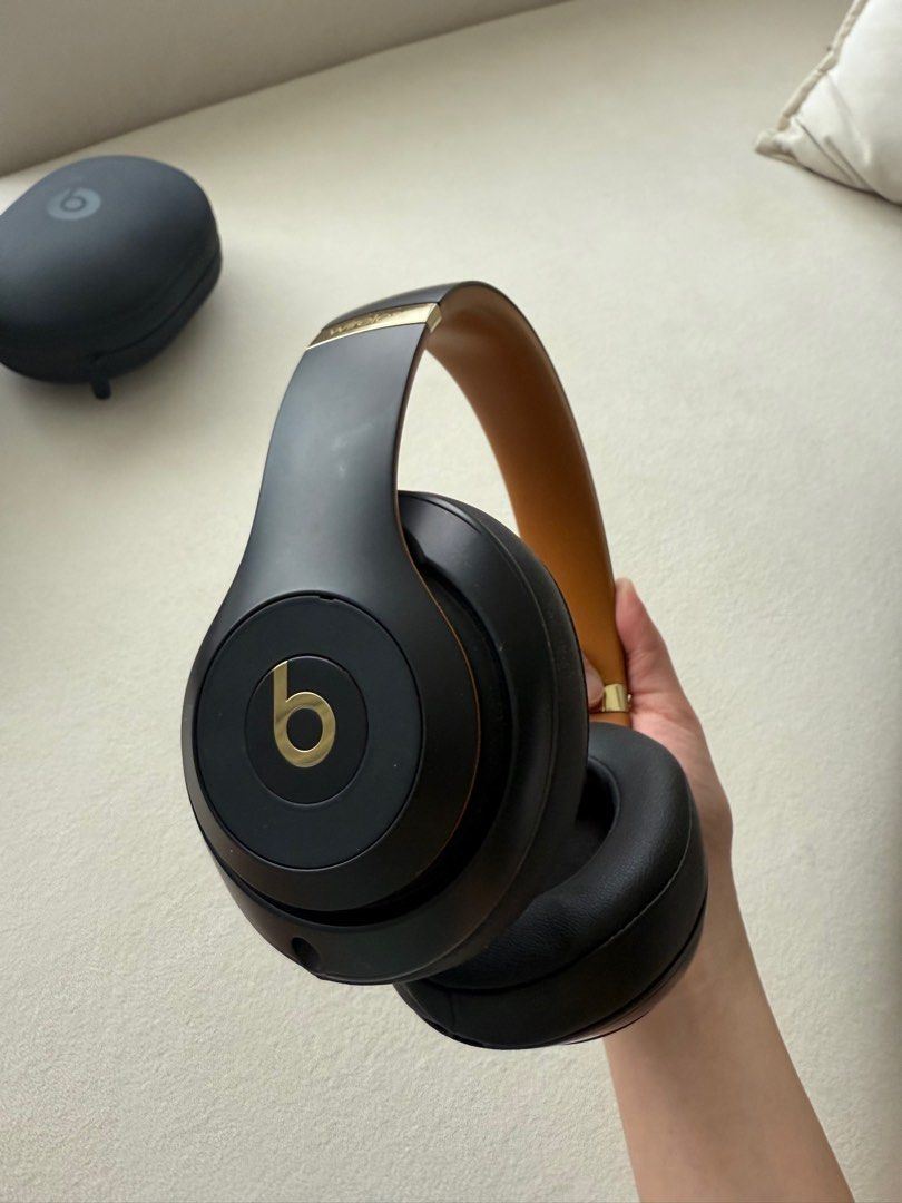 Beats Studio3 Wireless Headphones - Skyline Collection (Category: Headphones & Headsets) located in Bacolod City. Submitted by herclosetedit (Listing ID 1396152119, Image 2). Description: CAN PASS AS BRANDNEW😍🔥 - Beats Studio3 Wireless headphones - Color: Black and Gold - Includes original box and carrying case - Features Active Noise Cancellation (ANC) - Brown headband and black earcups - Part of the Skyline Collection.