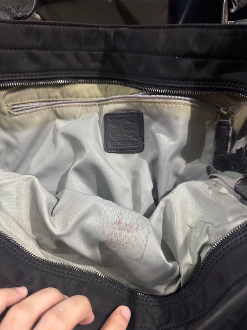 Burberry Nylon Tote Bag (Category: Luxury Bags & Wallets) located in Manila. Submitted by champagnemam1 (Listing ID 1396245420, Image 2). Description: - Authentic Burberry tote bag - Needs to be cleaned.