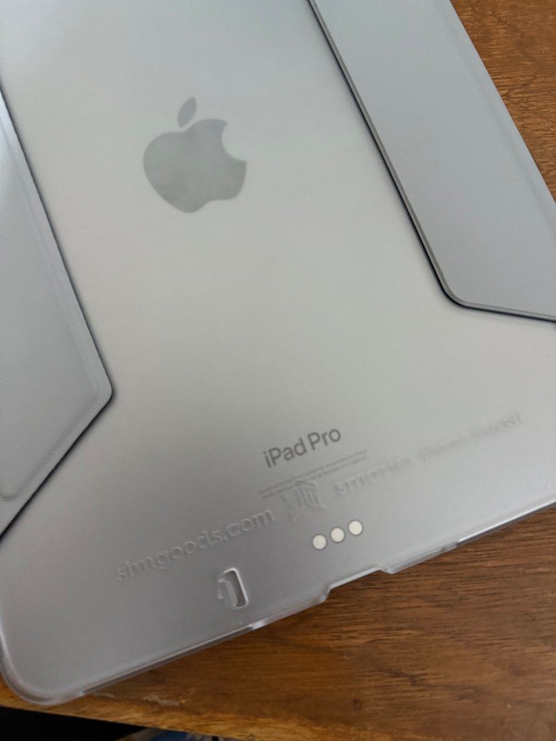 iPad Pro M2 128gb 4th generation Wifi only Space Gray FIXED PRICE (Category: iPad) located in Manila. Submitted by razelysonn (Listing ID 1396263944, Image 2). Description: FIXED PRICE FIXED PRICE iPad Pro M2 - 4th generation - 128gb - Space Gray - WIFI ONLY - os 26 ready NO ISSUE, side by side photo posted :) Inclusions: Unit itself Free Braided Cable Free tempered Free STM Hard Case worth 3k Meetup: Binondo / UST LBC COD / COP ✅ i can do same d