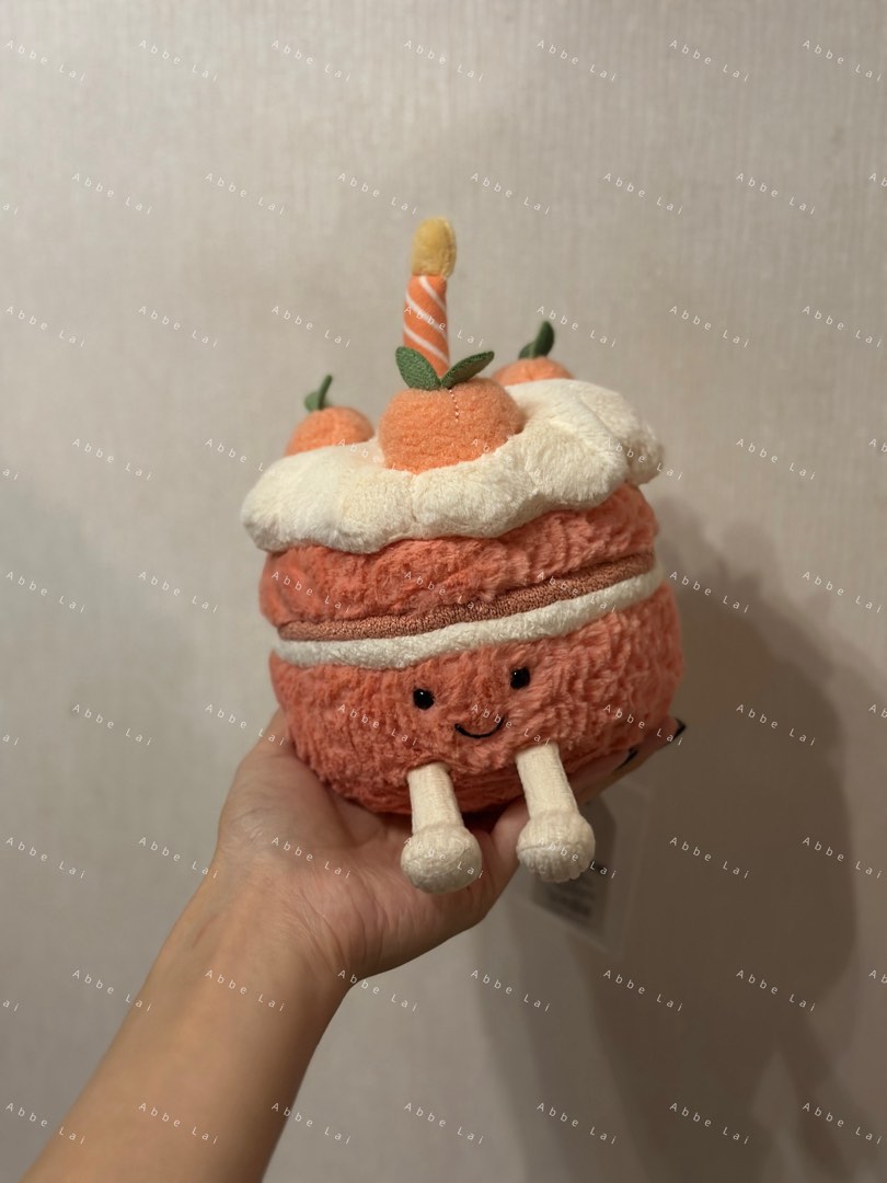 jellycat___melbie_peach_cake__