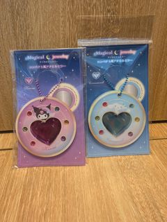 Kuromi  & Cinnamoroll 變身器化妝鏡吊飾 (Magical Jewelry X Sanrio) 可羅米 & 玉桂狗64244272688513110