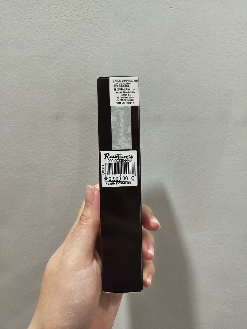 Laura Mercier Pure Canvas Primer Illuminating (Category: Makeup) located in Quezon City. Submitted by teleh.reyes (Listing ID 1396176377, Image 2). Description: - Laura Mercier Pure Canvas Primer Illuminating - Used only once - Includes original box - Price: ₱1700.00.