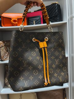 (Category: ) located in . Submitted by handbag_bag (Listing ID 1396213758, Image 1). Description: .