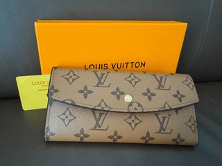 (Category: ) located in . Submitted by handbag_bag (Listing ID 1396212071, Image 1). Description: .