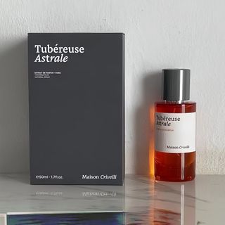 （分類：）位於 。 由 perfumelibraryyhk 提交（商品編號 1396248525，圖片 1）。簡介： 。