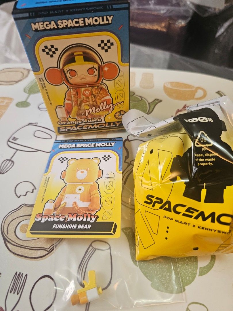 Pop Mart Mega Space Molly 100% Series 04 Explorer Blind Box (Category: Designer & Blind Box Toys) located in Las Pinas. Submitted by gl3nndita (Listing ID 1396139072, Image 3). Description: Pop Mart Original Collectible Mega Space Molly blind box figures 100% Each box contains a sealed foil Space Molly figure, a card, and its accessories. Priced at Php700 each. Available figures: Trevor Andrew Lala Company - Durian Man Jon Burgerman Palmer House 