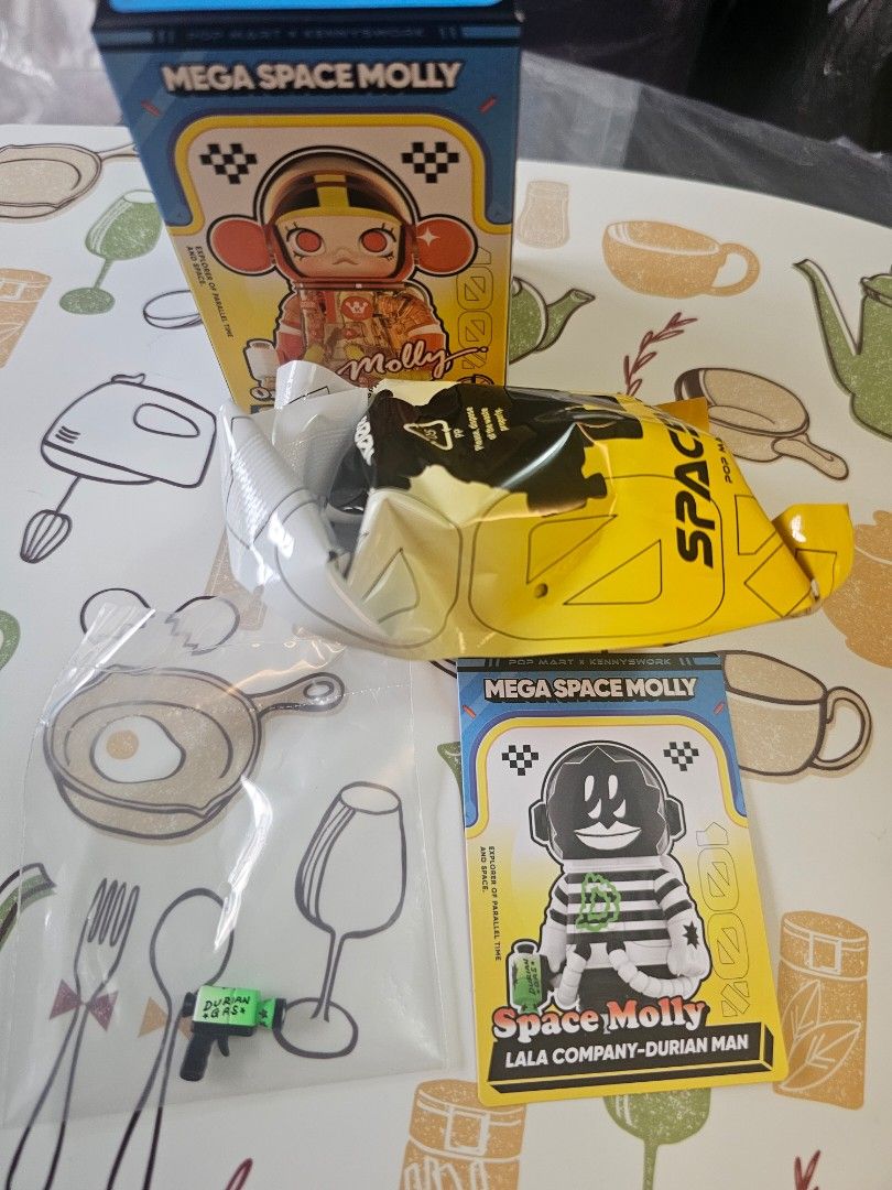 Pop Mart Mega Space Molly 100% Series 04 Explorer Blind Box (Category: Designer & Blind Box Toys) located in Las Pinas. Submitted by gl3nndita (Listing ID 1396139072, Image 2). Description: Pop Mart Original Collectible Mega Space Molly blind box figures 100% Each box contains a sealed foil Space Molly figure, a card, and its accessories. Priced at Php700 each. Available figures: Trevor Andrew Lala Company - Durian Man Jon Burgerman Palmer House 