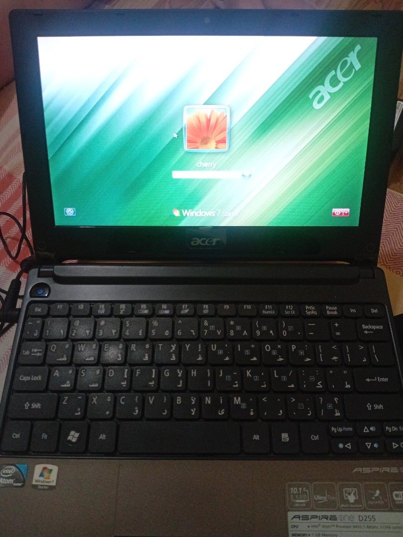 ❗️MAGBASA MAGO MAGINQUIRE❗️old/defective laptops (Category: Laptops & Notebooks) located in Tanay. Submitted by luvdbylexi (Listing ID 1396133039, Image 1). Description: ❗️ RUSH SALE ❗️ BROKEN LAPTOPS (NO CHARGERS, NO POWER, DAMAGED & OUTDATED) RFS: NAKATAMBAK NEED FUNDS KALAT NALANG SA BAHAY - Acer Laptop (PINK – Windows 7 Starter - 500 PESOS - Acer Laptop (BLACK) - Windows 7 - 1000 PESOS (WITH CHARGER, bumubukas lang siya kapag nakasaksak) - Le