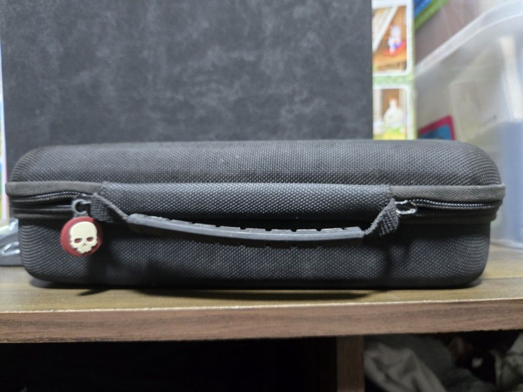 Skull Nintendo Switch 1 Case (Category: Cases & Covers) located in Pasig City. Submitted by rev024 (Listing ID 1396194884, Image 3). Description: Hard Case for Nintendo Switch 1 250 plus delivery Has compartment for cartridge and other accessories as well. Old, bought in 2021. Has a lot of dust, I tried to remove with a brush. Otherwise, perfectly usable..