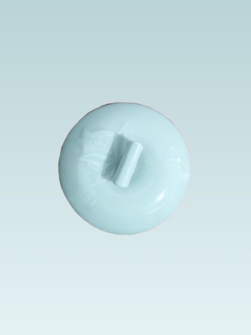 Small Korean Celadon Rice Bowl with Lid (Category: Dinnerware & Cutlery) located in Bulacan. Submitted by wearandwanted (Listing ID 1396143115, Image 3). Description: 9 cm mouth & lid circumference 8cm height Ideal for storing small items and as decor. Price is negotiable MOP: GCash/ Maya.