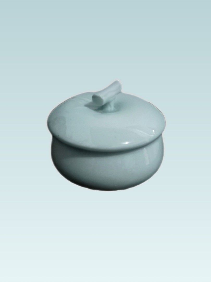 Small Korean Celadon Rice Bowl with Lid (Category: Dinnerware & Cutlery) located in Bulacan. Submitted by wearandwanted (Listing ID 1396143115, Image 1). Description: 9 cm mouth & lid circumference 8cm height Ideal for storing small items and as decor. Price is negotiable MOP: GCash/ Maya.