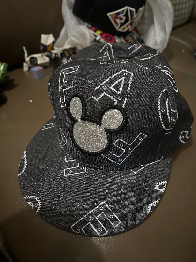 Snapback Cap (Category: Caps & Hats) located in Singapore. Submitted by simplydeal91 (Listing ID 1396228733, Image 3). Description: First 2 cap wore less then 3 times from my wife Last pic wore abit still look good Bought at taiwan Looking to let go at $30 for all 3 Indivual Micky mouse $15 Exo $15 Gray free if purchase both or $10 Take all for $30 Meet up weekday only nukit panjang mall mrt or cck mrt 7pm Self collect 680006 anyday.