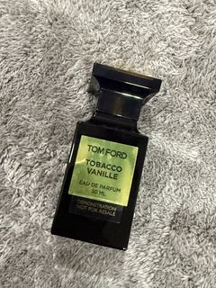 (Category: ) located in . Submitted by perfumefreak (Listing ID 1396190665, Image 1). Description: .
