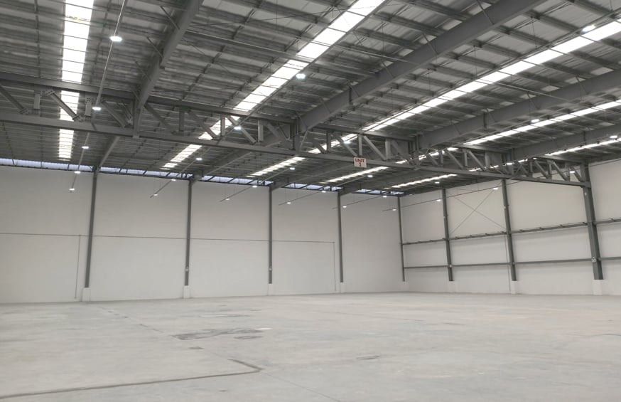 Warehouse in Mabalacat Pampanga For Lease (Category: Commercial) located in Manila. Submitted by ADB.Realtor (Listing ID 1396124157, Image 3). Description: FOR LEASE Warehouse Units in Pampanga Technopark, Mabalacat City. 📍 Location: Pampanga Technopark, Mabalacat, Pampanga. 📐 Available Units: • Mabalacat 1: 3,870 sqm (2 units) • Mabalacat 2: 2,000 sqm (9 units) 💰 Lease Rate: ₱180/sqm + VAT (monthly) 📝 Terms: 3 months security deposit + 3 mon
