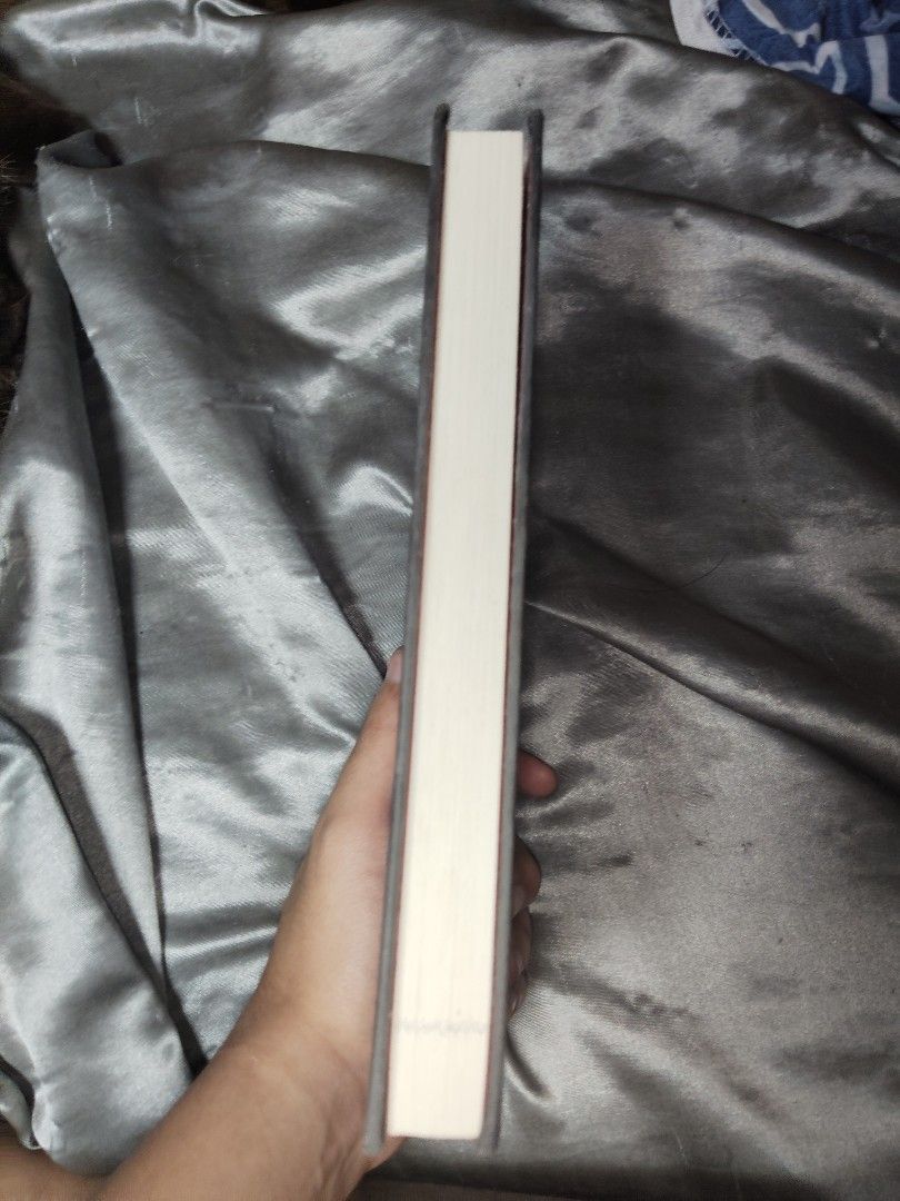 2001: A Space Odyssey by Arthur C. Clarke (HB) (Category: Storybooks) located in Quezon City. Submitted by phick (Listing ID 1401168737, Image 3). Description: - "2001: A Space Odyssey" by Arthur C. Clarke (HB) - Hardcover edition - Features a stylish cover design - A must-have for sci-fi fans.