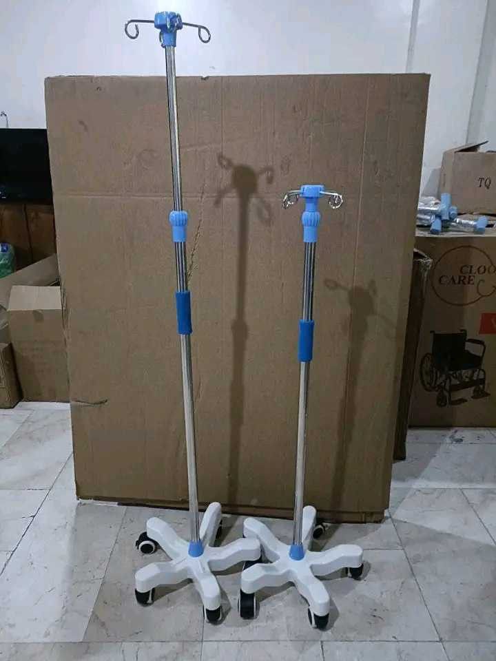 Adjustable IV Drip Stand (Category: Medical Supplies & Tools) located in Manila. Submitted by medicalcare12 (Listing ID 1401176378, Image 1). Description: - Adjustable IV drip stand - Sturdy base with wheels for easy movement - Made of stainless steel - Features a blue adjustable section - Designed to securely hold IV bags - Suitable for medical facilities and home use -Brandnew -Same day delivery -Cash on delivery 09648962009.