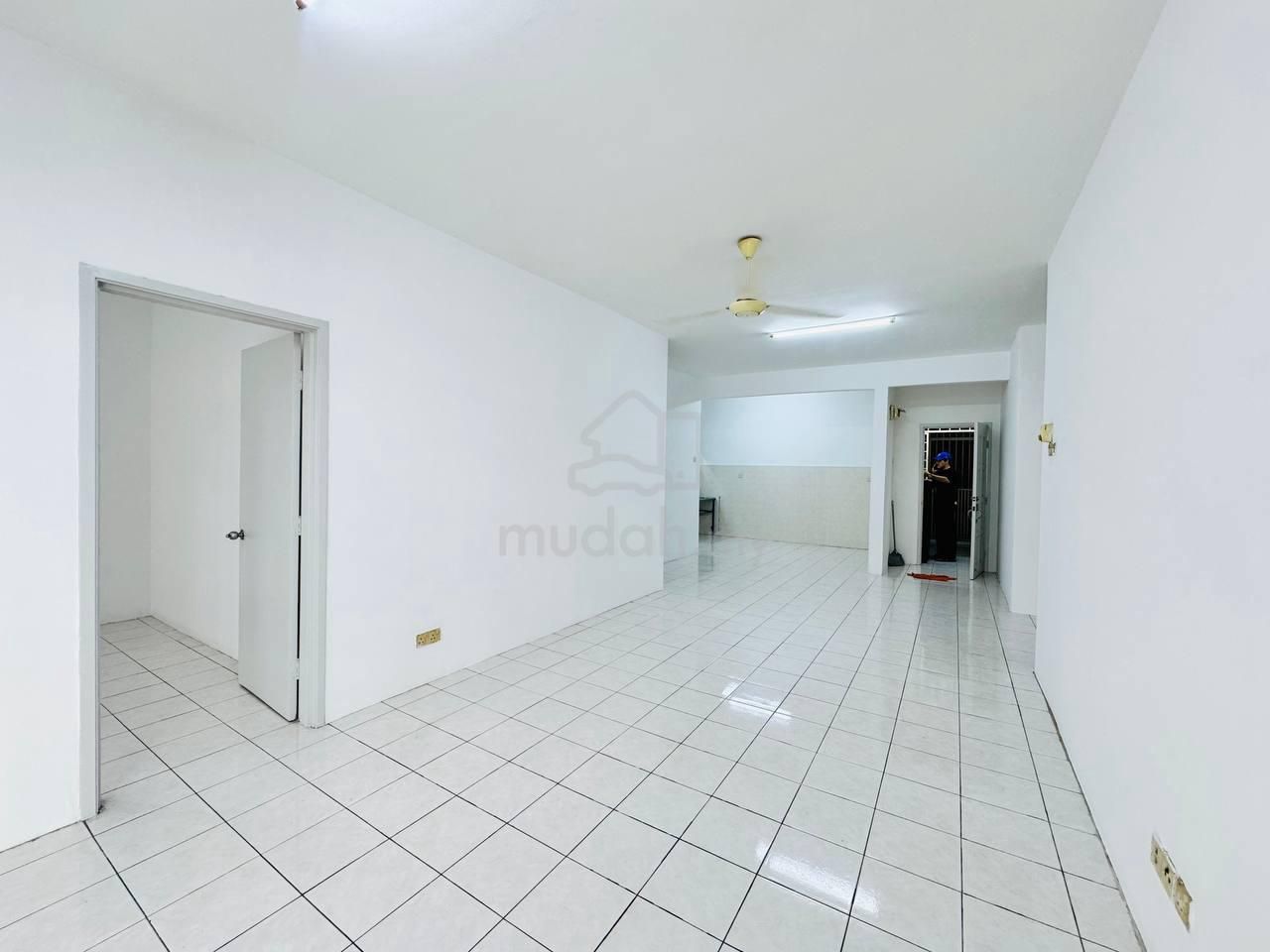 BOOKING 1K 🔥 NEGO PV3 Platinum Hill PV 3 Condominium Taman Melati ...