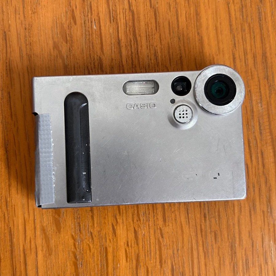 Casio exilim ex-m1 digital camera digicam (Category: Cameras) located in Manila. Submitted by pl4y_it_4g4in (Listing ID 1401211225, Image 1). Description: Good working condition Issue no battery door (nilagyan ko lang ng tape) Flash ok Zoom in out ok Buttons ok Screen ok Viewfinder ok All shooting mode ok Video mode ok With battery and sd card only .