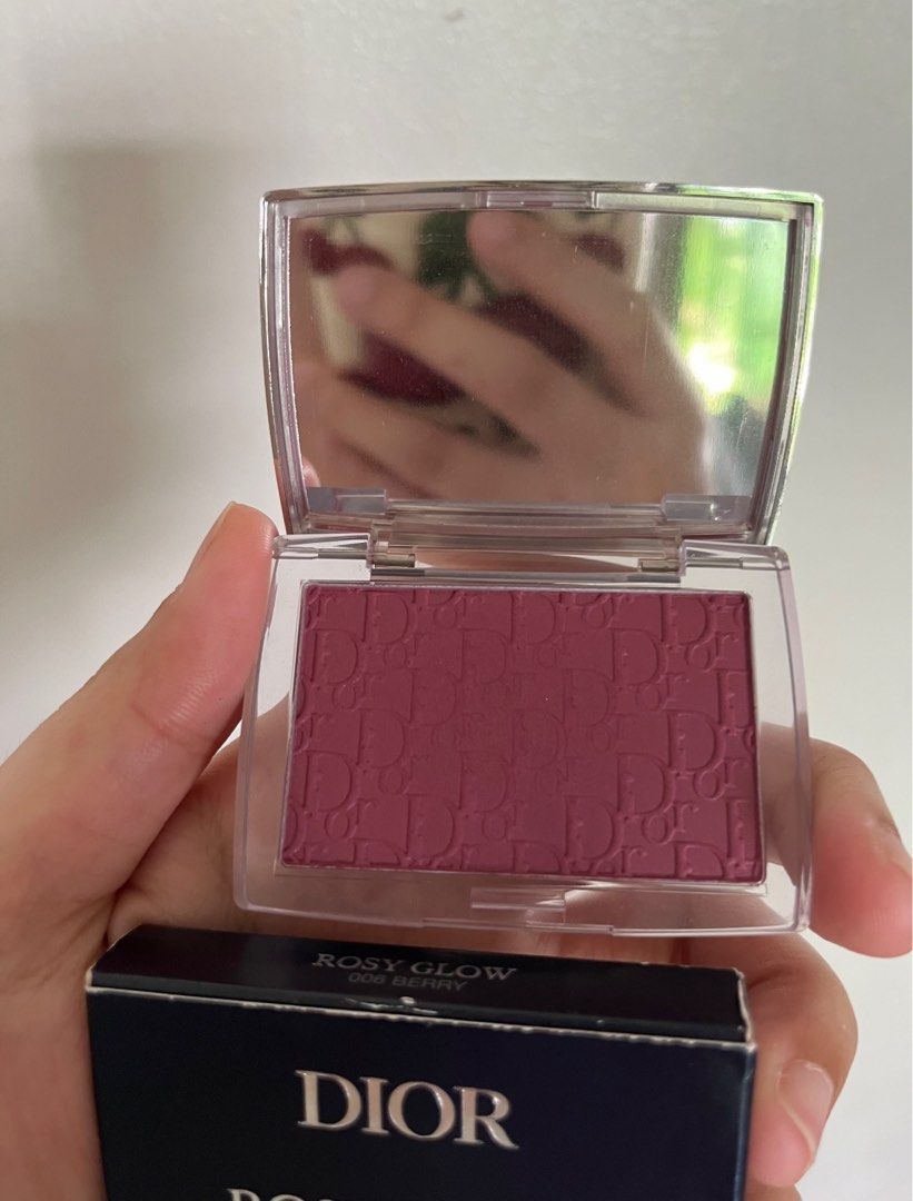 DIOR BLUSH FREE SHIP (Category: Makeup) located in Alcala. Submitted by cheskadee_ (Listing ID 1401186492, Image 2). Description: Swatched only po itong dior blush in the shade Berry OG PACKAGING Feel free to offer Free ship!.