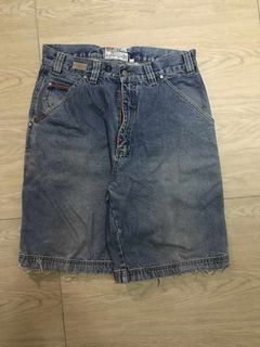 (Category: ) located in . Submitted by ringothrift (Listing ID 1401295258, Image 1). Description: .
