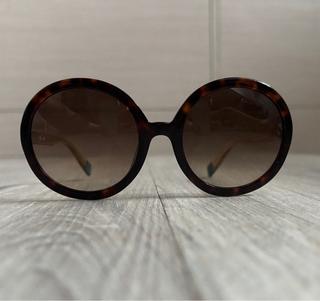FURLA sunglasses (Category: Sunglasses & Eyewear) located in Pasig City. Submitted by chibp (Listing ID 1401199517, Image 1). Description: Brand new. Never used. Just stored. Store bought. No inclusions. Excellent condition. Looks and feels expensive. .