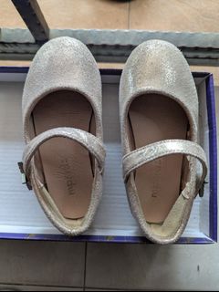 (Category: ) located in . Submitted by wardrobe.kosong (Listing ID 1401172868, Image 1). Description: .
